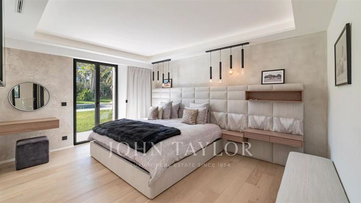 Image No.10-5 Bed House for sale