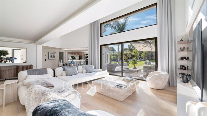 Image No.5-5 Bed House for sale