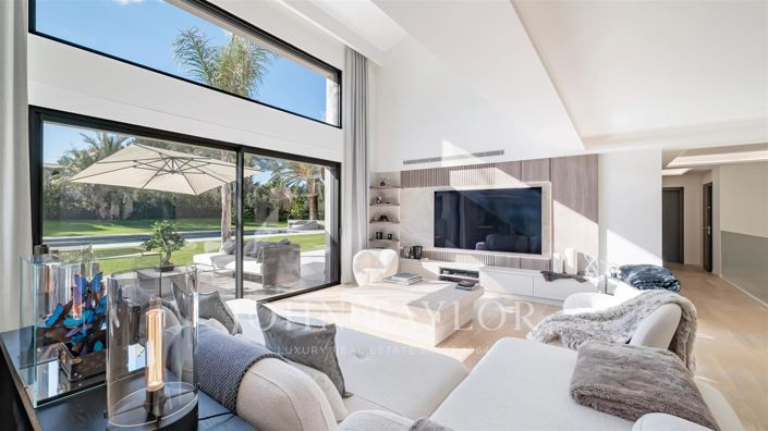 Image No.6-5 Bed House for sale