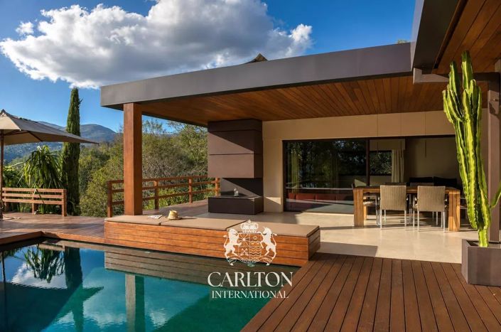Image No.4-6 Bed House for sale