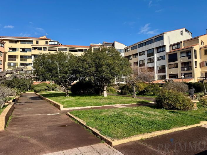 Image No.5-Appartement de 1 chambre à vendre à Fréjus