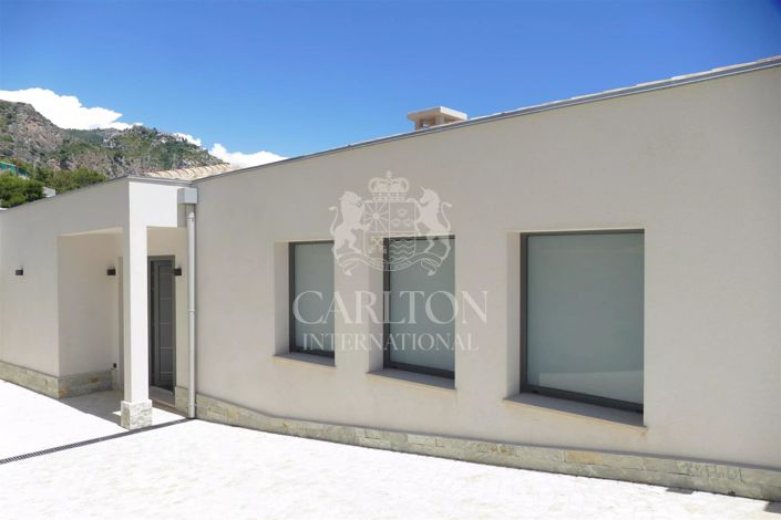 Image No.19-4 Bed House for sale
