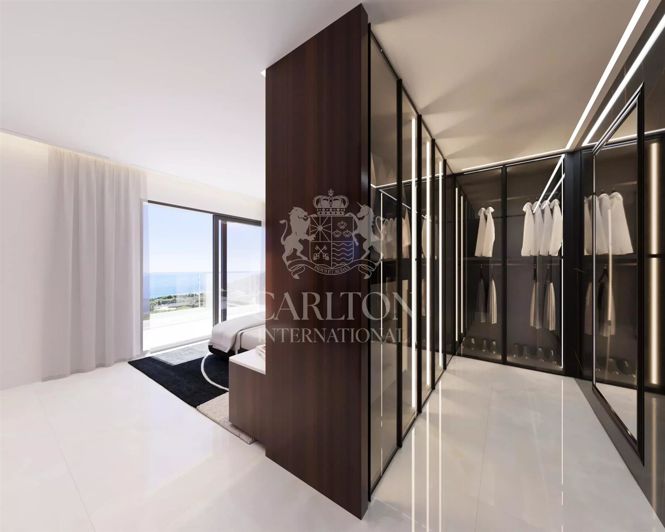 Image No.18-8 Bed House for sale