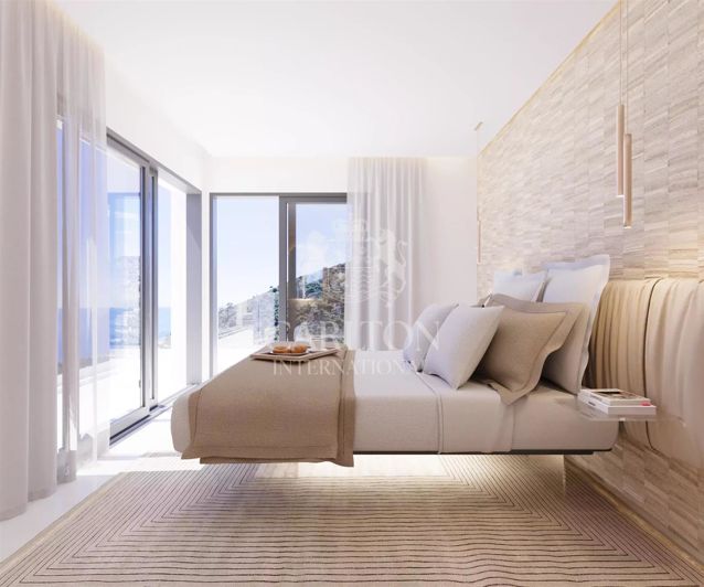 Image No.19-8 Bed House for sale