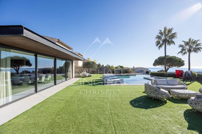 Image No.10-6 Bed House for sale