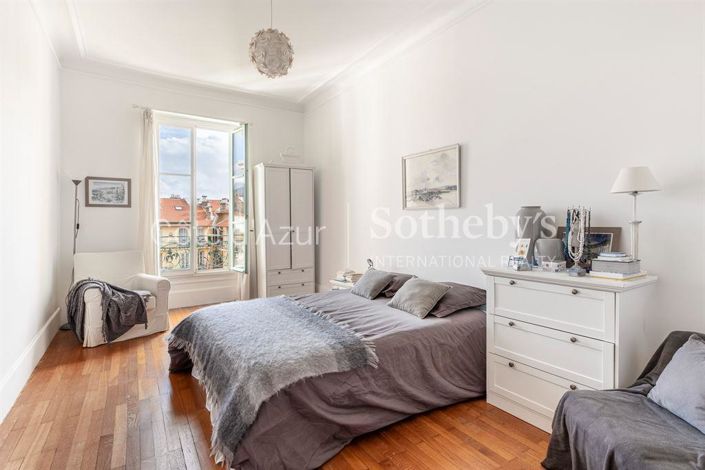 Image No.17-3 Bed Apartment for sale