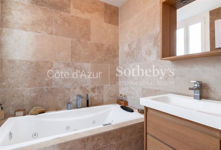 Image No.9-3 Bed Apartment for sale