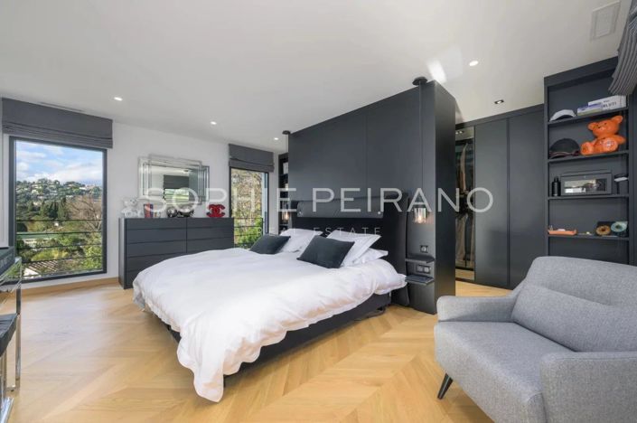 Image No.7-4 Bed House for sale