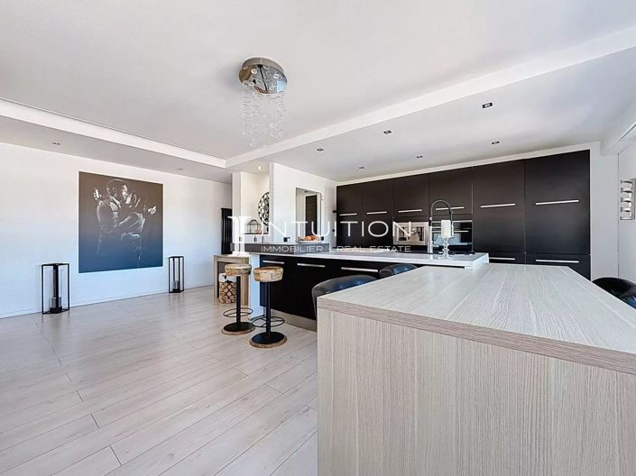 Image No.12-Appartement de 2 chambres à vendre à Le Cannet