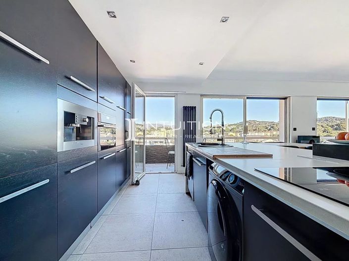 Image No.9-Appartement de 2 chambres à vendre à Le Cannet