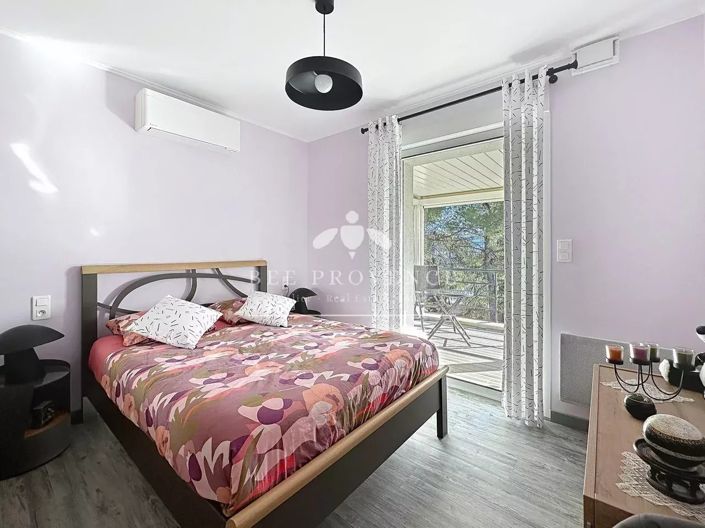 Image No.16-3 Bed House for sale