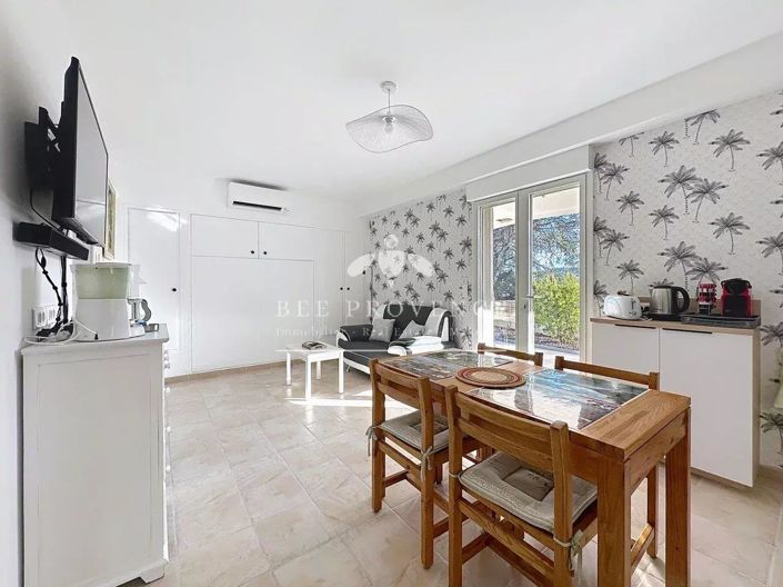 Image No.19-3 Bed House for sale