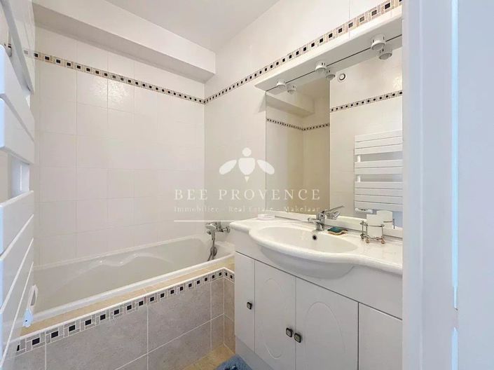 Image No.22-3 Bed House for sale