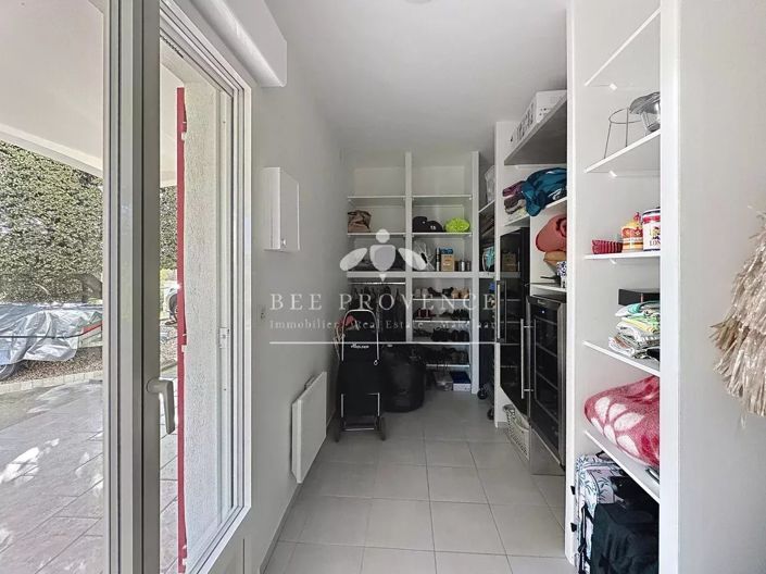 Image No.28-3 Bed House for sale