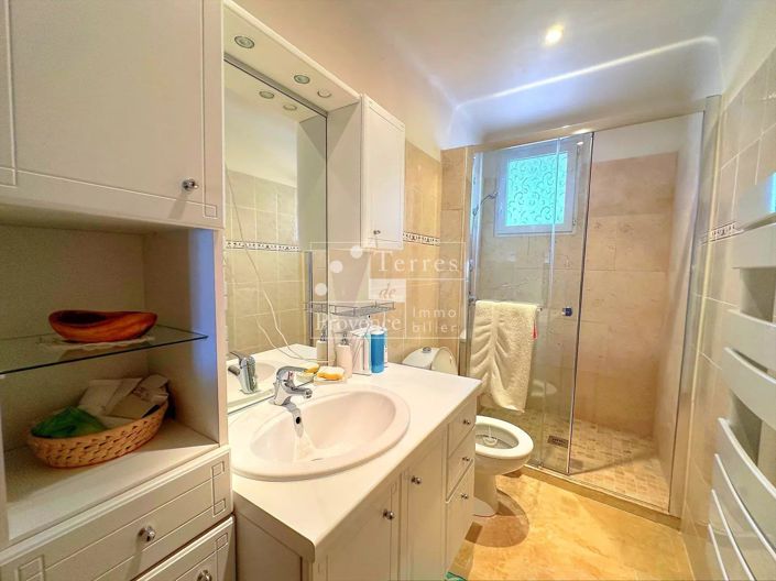 Image No.6-3 Bed House for sale