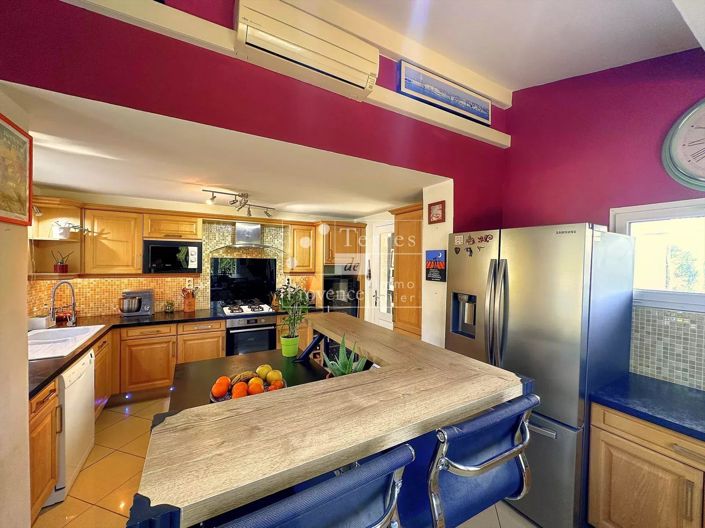 Image No.17-4 Bed House for sale