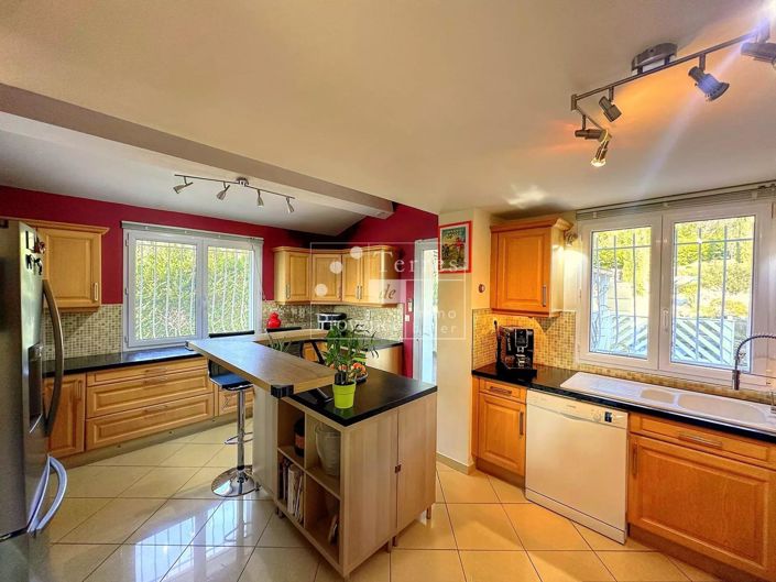 Image No.3-4 Bed House for sale