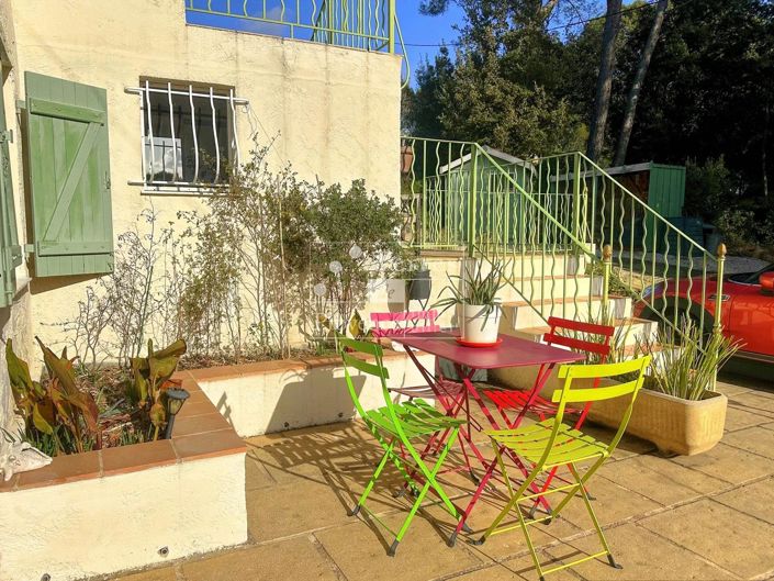 Image No.8-4 Bed House for sale