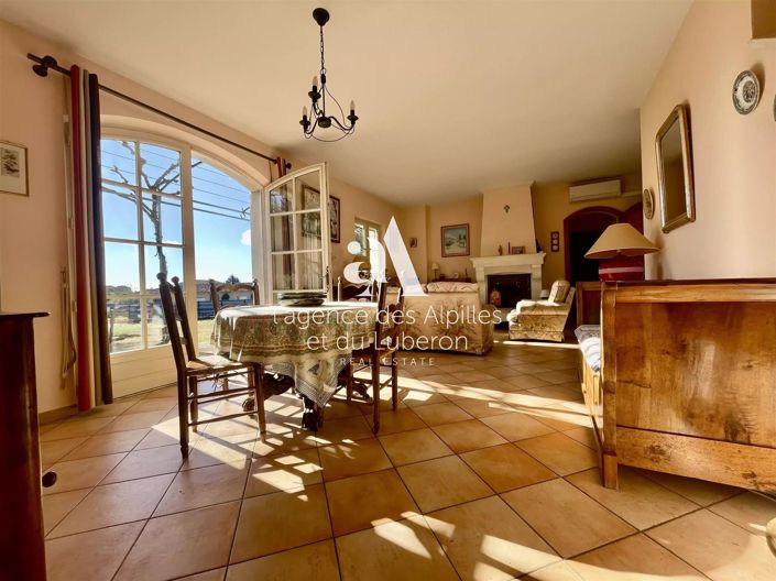 Image No.6-4 Bed House for sale