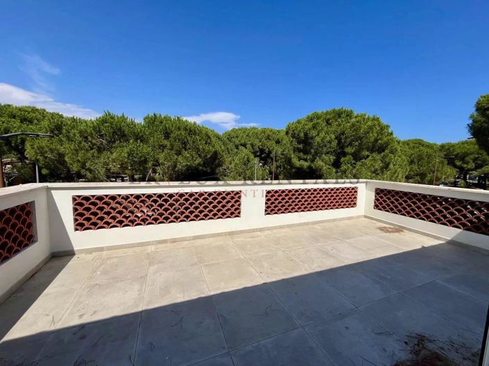 Image No.12-3 Bed Apartment for sale