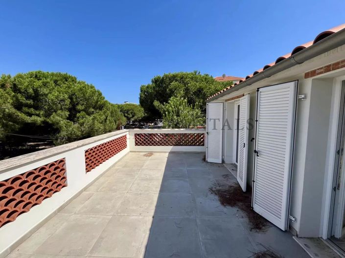 Image No.14-3 Bed Apartment for sale