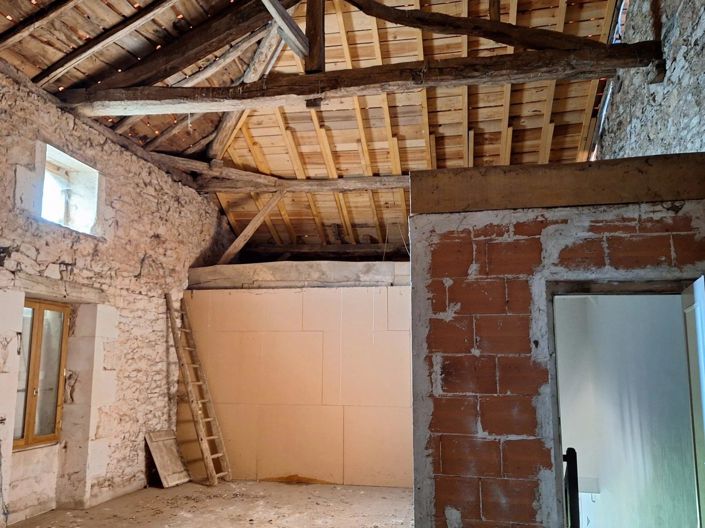 Image No.10-3 Bed House for sale