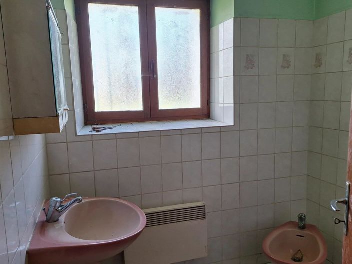 Image No.9-3 Bed House for sale