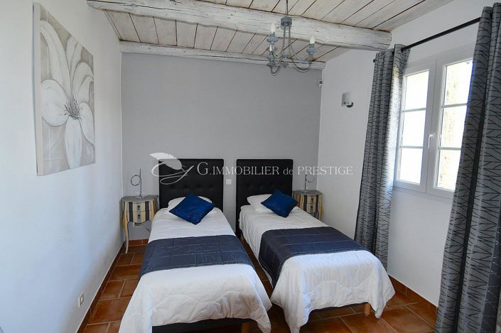 Image No.15-4 Bed House for sale