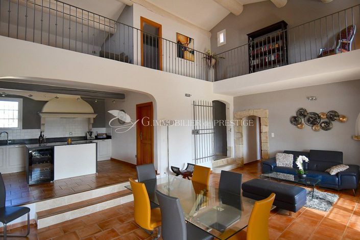 Image No.7-4 Bed House for sale