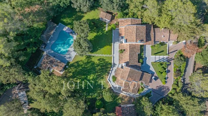 Image No.19-7 Bed House for sale