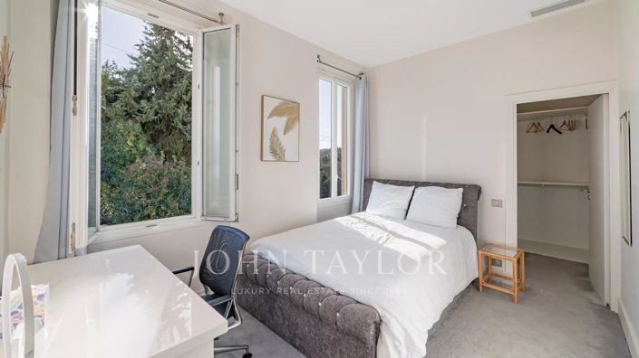 Image No.13-11 Bed House for sale