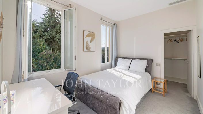 Image No.13-11 Bed House for sale