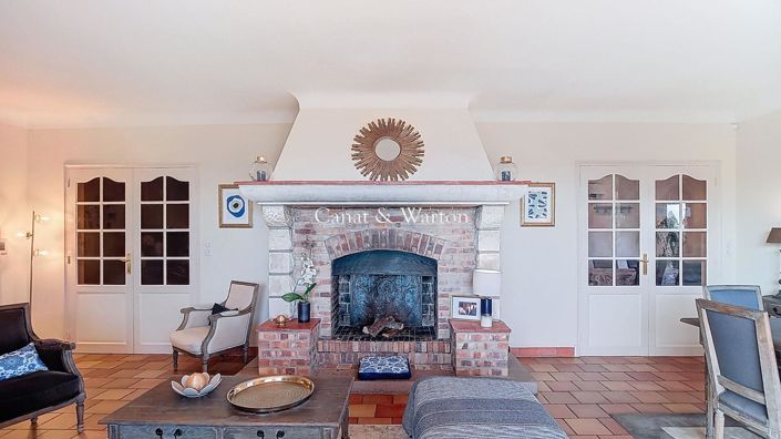 Image No.7-5 Bed House for sale