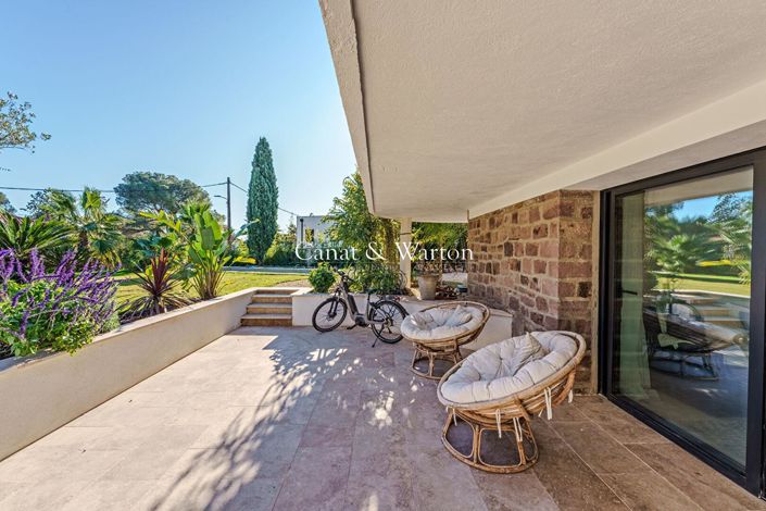 Image No.12-4 Bed House for sale