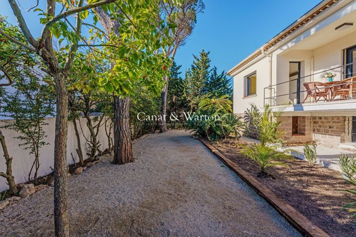 Image No.13-4 Bed House for sale