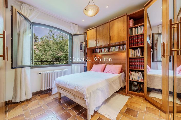 Image No.12-Propriété de 4 chambres à vendre à Saint-Raphael