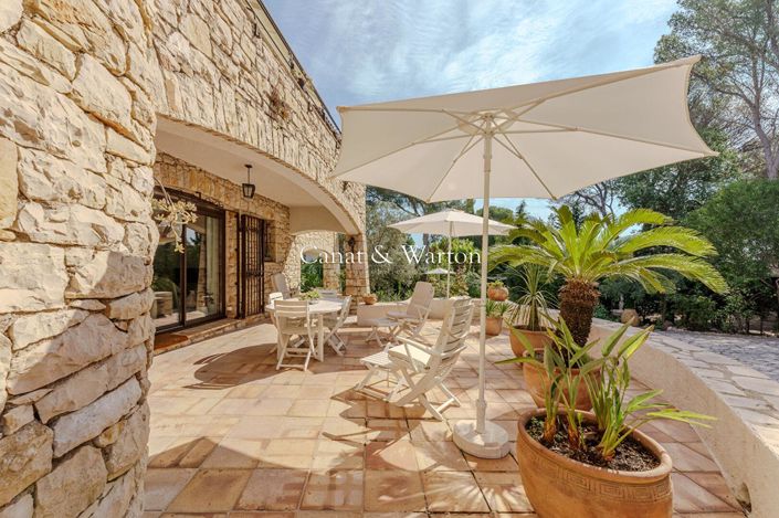 Image No.2-Propriété de 4 chambres à vendre à Saint-Raphael