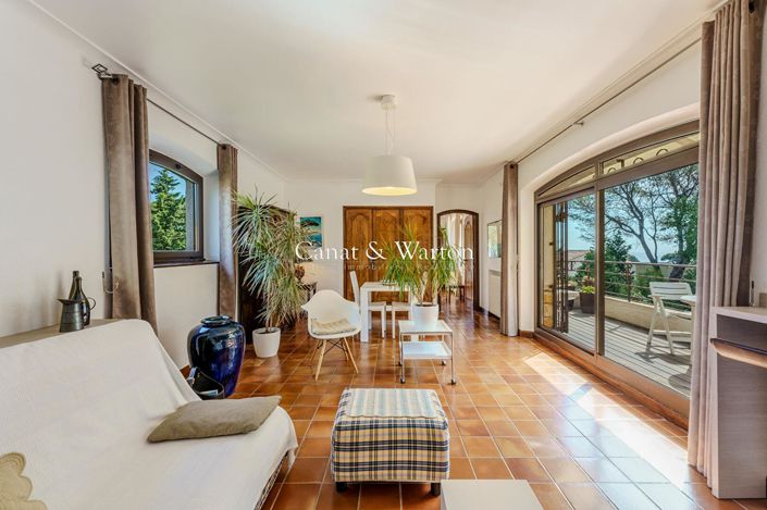 Image No.9-Propriété de 4 chambres à vendre à Saint-Raphael