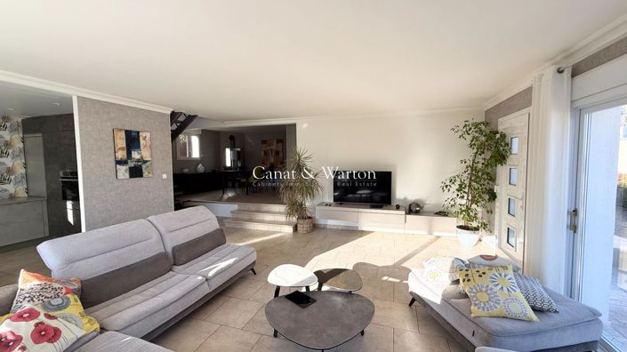 Image No.5-Propriété de 4 chambres à vendre à Saint-Raphael