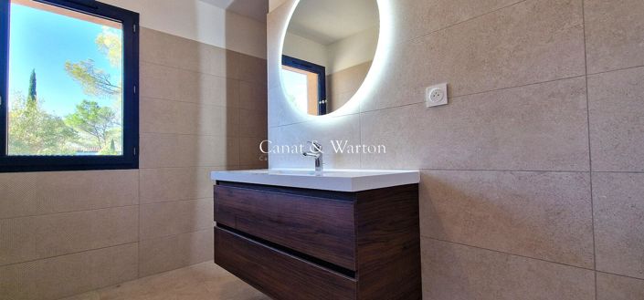 Image No.4-4 Bed House for sale