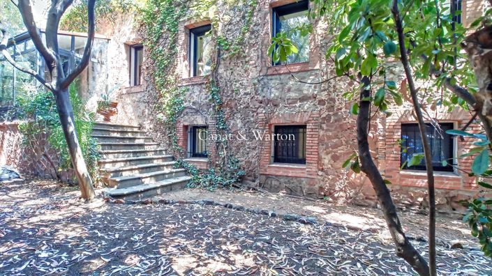 Image No.10-5 Bed House for sale