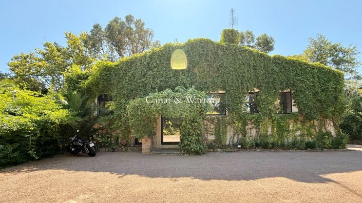 Image No.17-5 Bed Property for sale