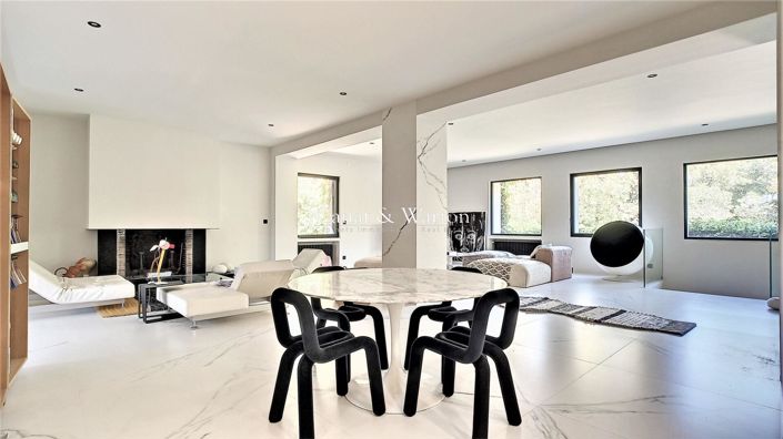 Image No.5-5 Bed House for sale