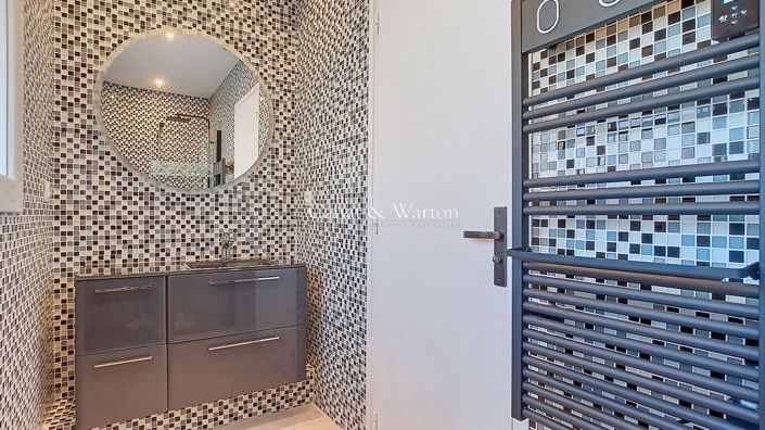 Image No.7-3 Bed House for sale