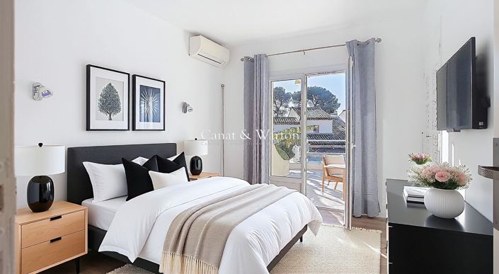 Image No.9-3 Bed House for sale