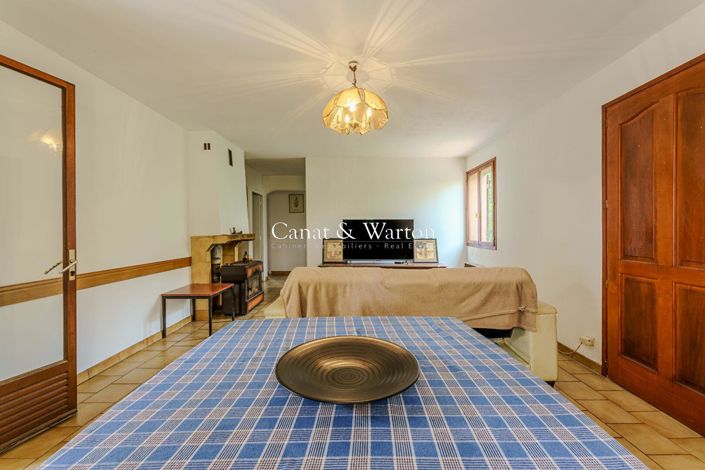 Image No.2-2 Bed House for sale