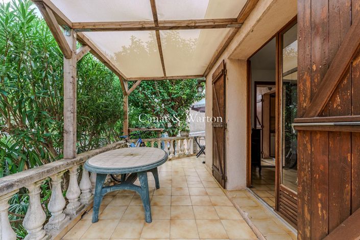 Image No.6-2 Bed House for sale