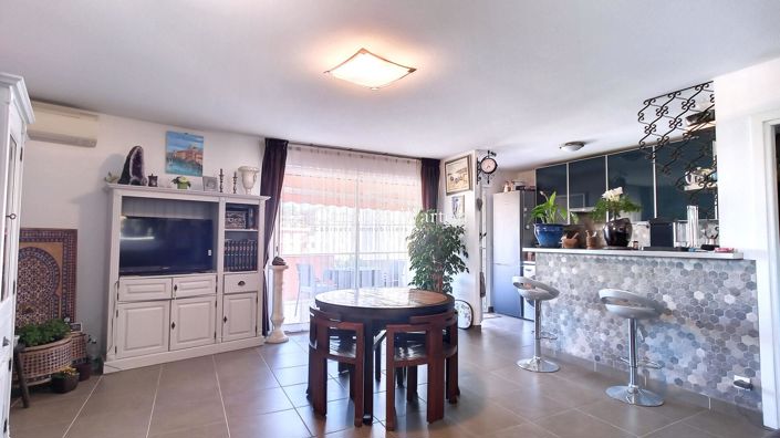 Image No.4-3 Bed Apartment for sale