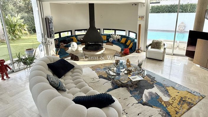 Image No.2-4 Bed Property for sale