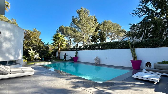 Image No.5-4 Bed Property for sale